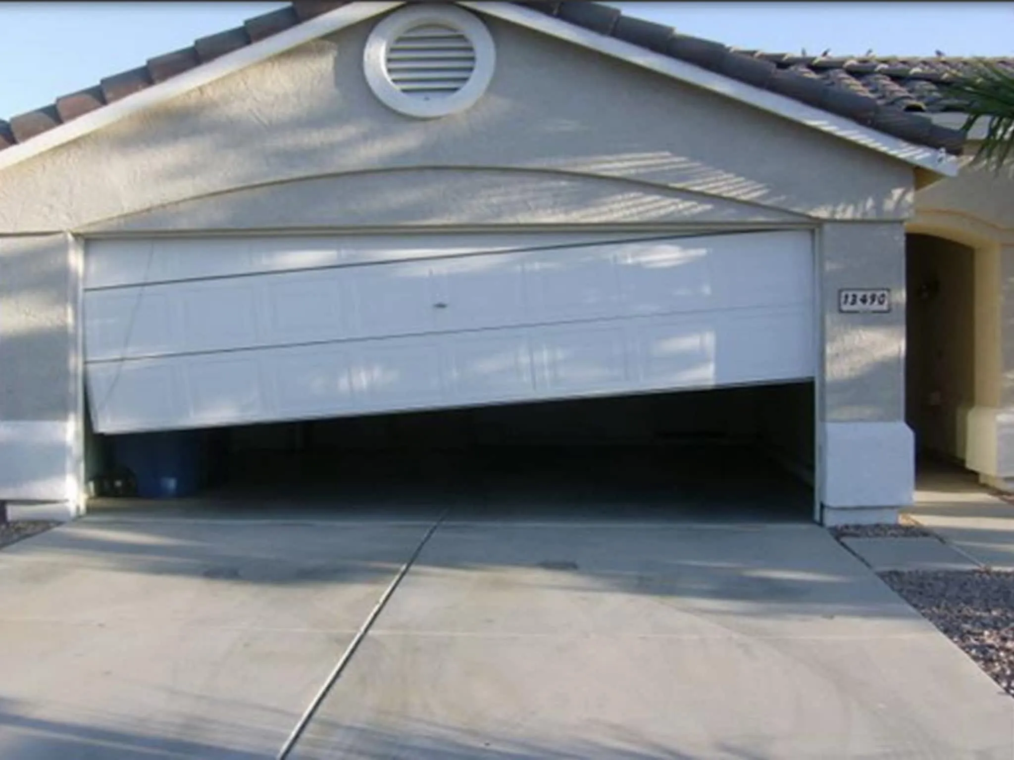 Box Truck Roll Up Door Replacement in Olathe, KS
