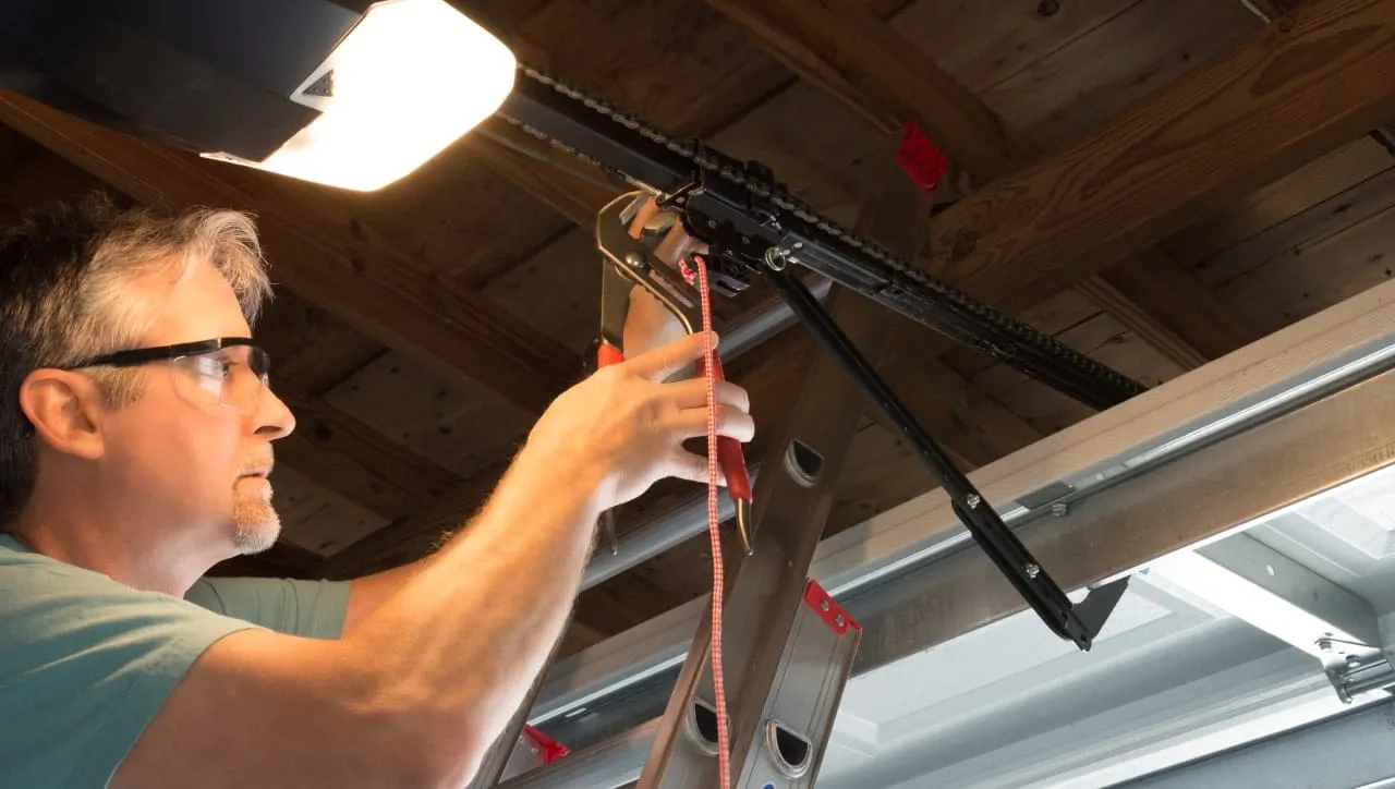 Box Truck Roll Up Door Replacement in Olathe, KS